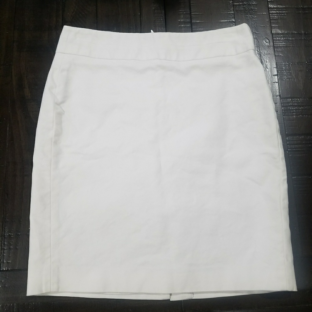 Banana Republic white pencil skirt